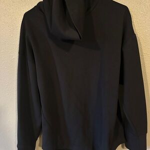 Cable & Gauge Black Women's Sweater